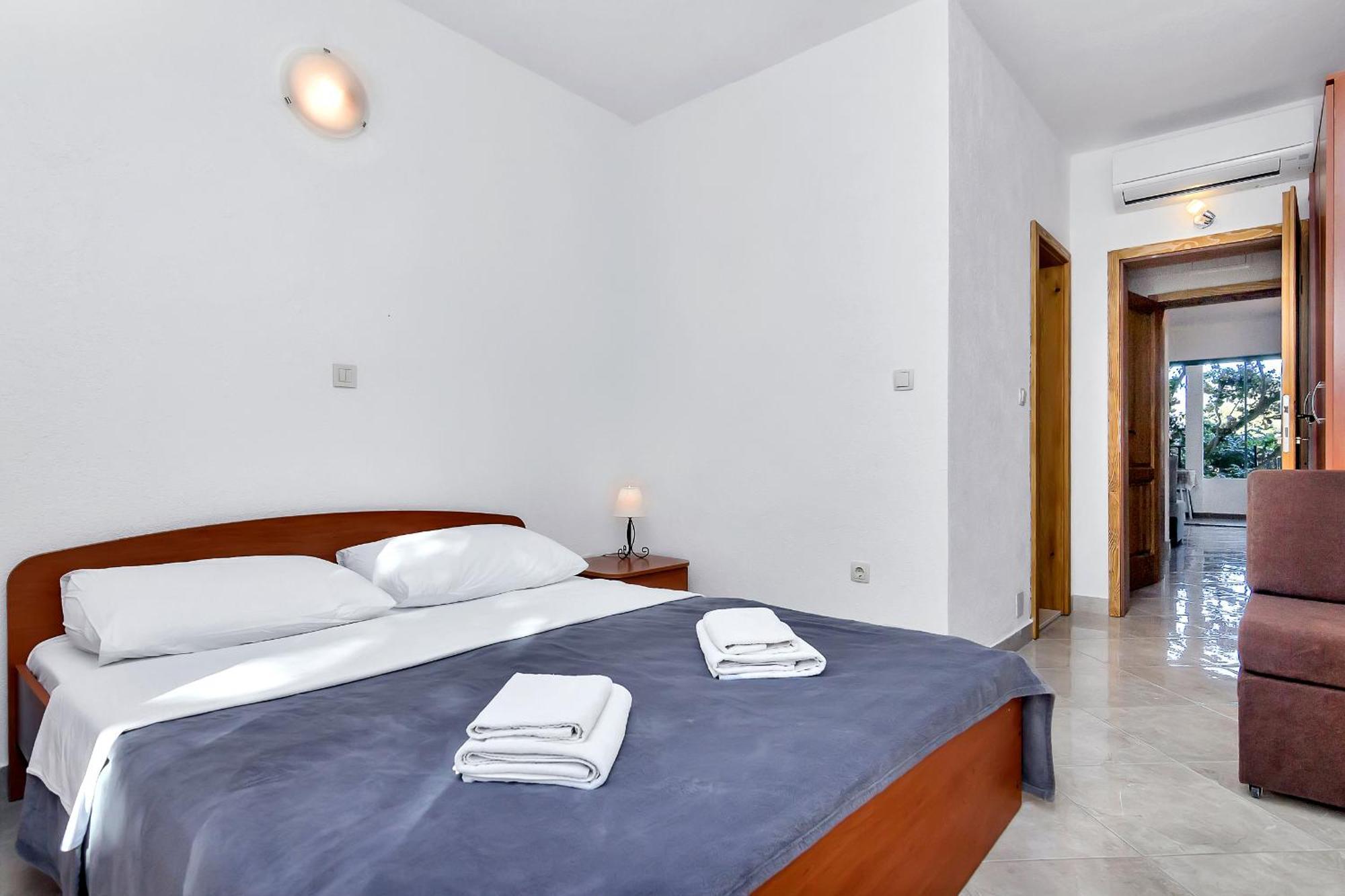 Apartmani Nikola Zastražišće Exteriér fotografie