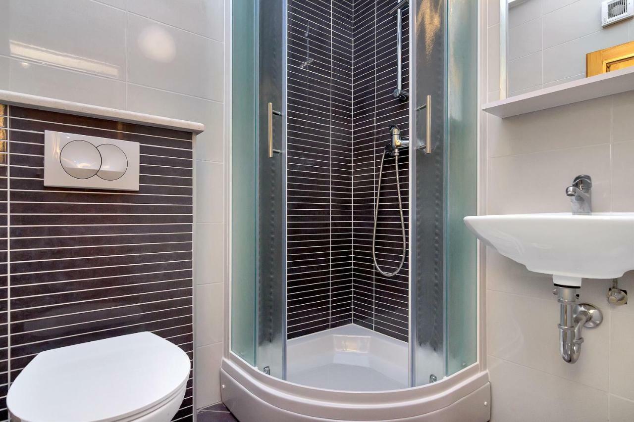 Apartmani Nikola Zastražišće Exteriér fotografie
